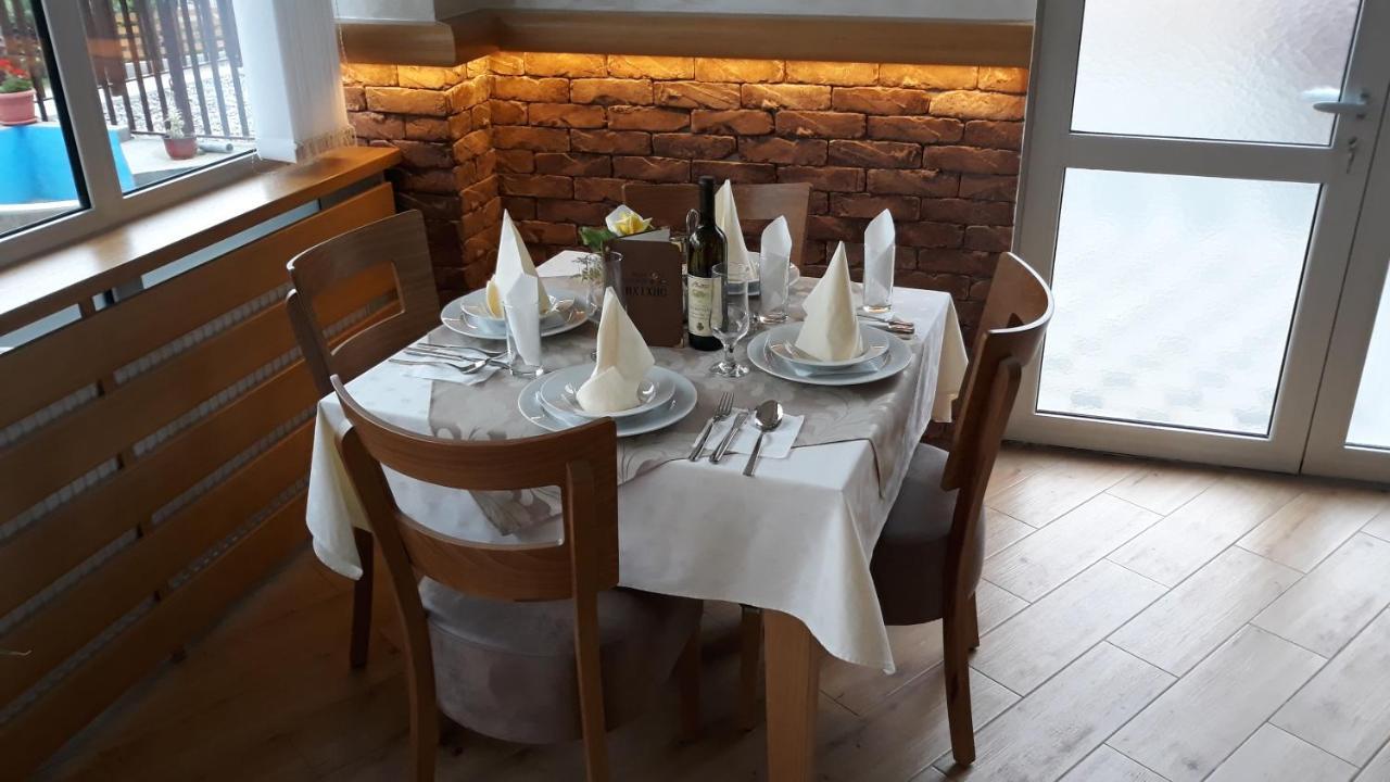 Prenociste I Restoran Ihthis Bajina Basta Exteriér fotografie