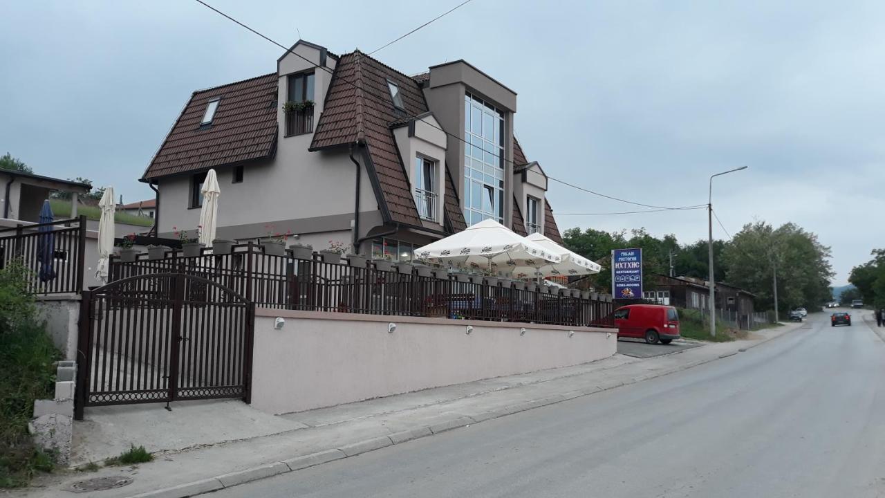 Prenociste I Restoran Ihthis Bajina Basta Exteriér fotografie